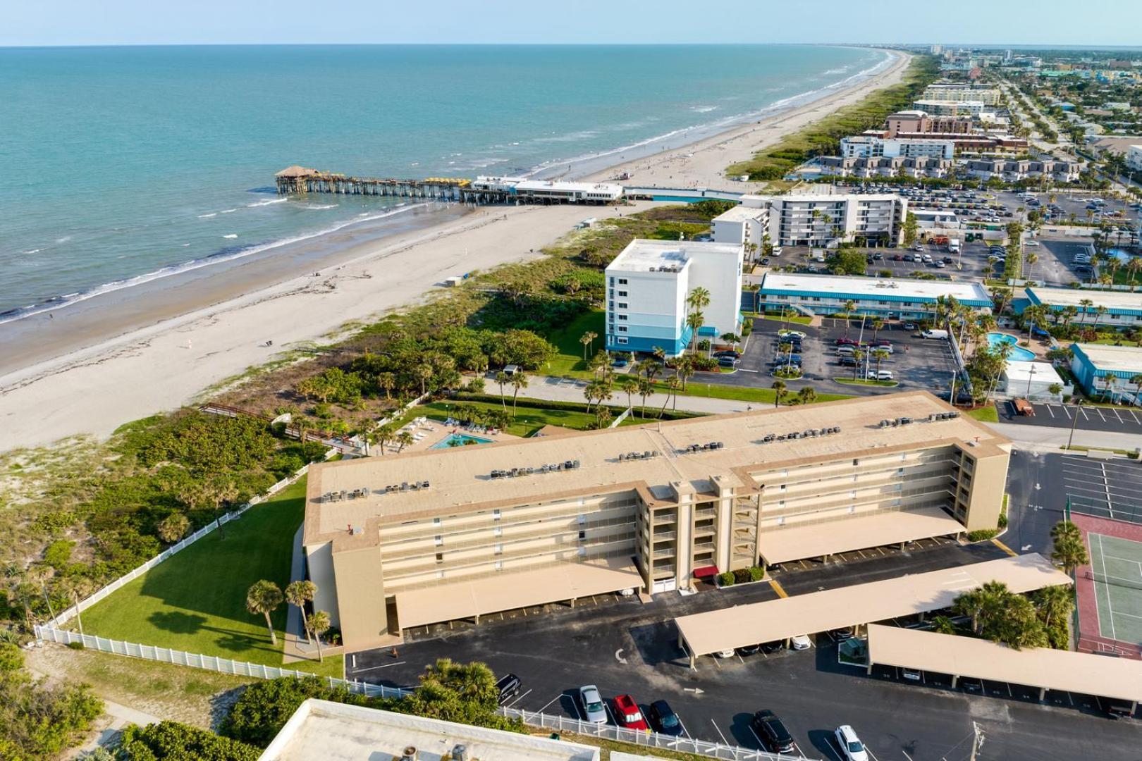 Cocoa Beach Towers Exterior photo