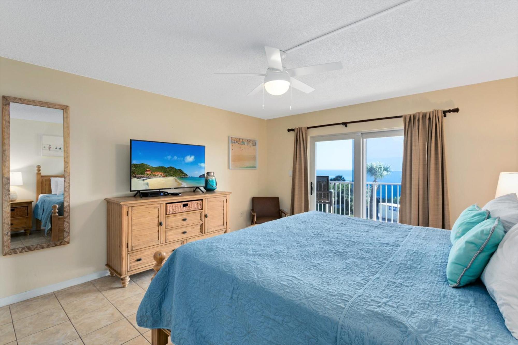 Cocoa Beach Towers Room photo
