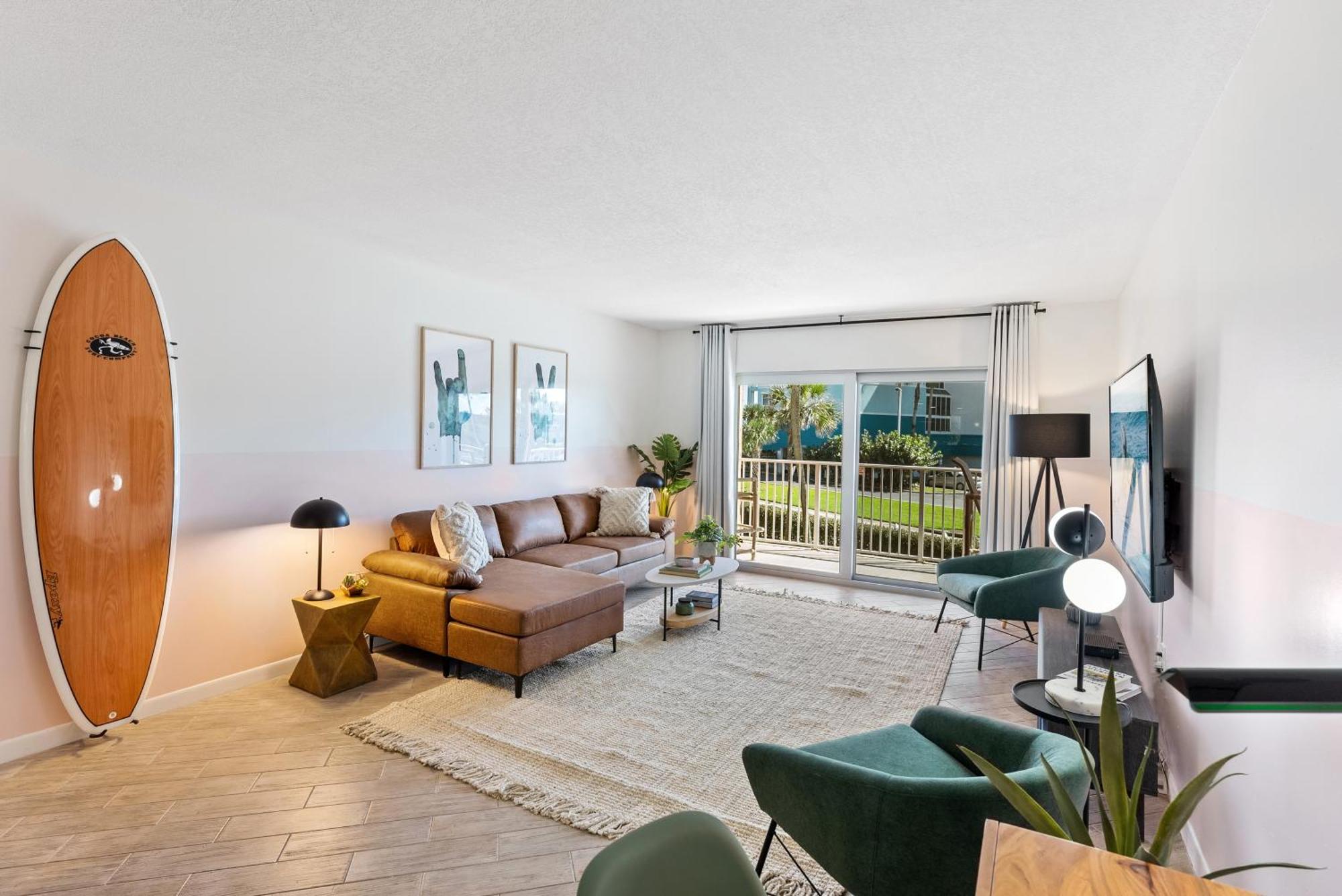 Cocoa Beach Towers Room photo